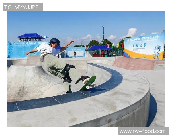 上海滑板队勇夺最新滑板速度TOP10榜首引领潮流风向标