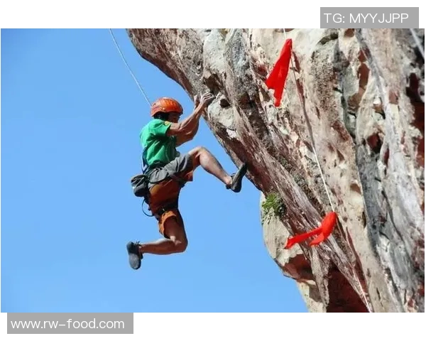 周伟谈攀岩之路：从初学者到顶尖高手的心路历程分享