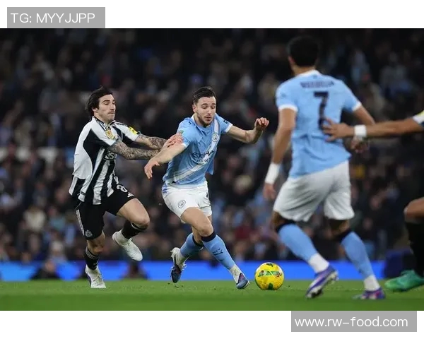 英格兰足球超级联赛最新动态解析及球队竞技表现全面分析 英格兰足球超级联赛最新动态解析及球队竞技表现全面分析