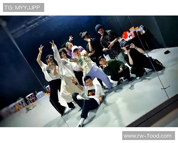 重庆街舞队的耐力挑战与热情演绎街舞文化的魅力之旅